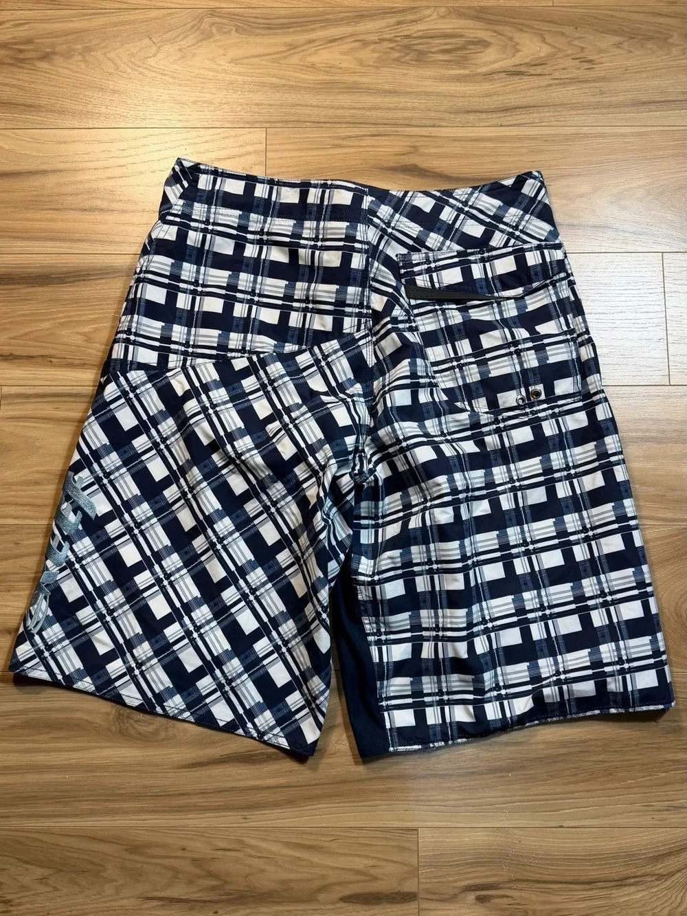 Reef white navy
